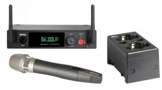 Mipro ACT-2401 set 1x ACT-2401 ontvanger 1x ACT-24HC handmicrofoon 1x MP-80 lader NIET MEER LEVERBAAR