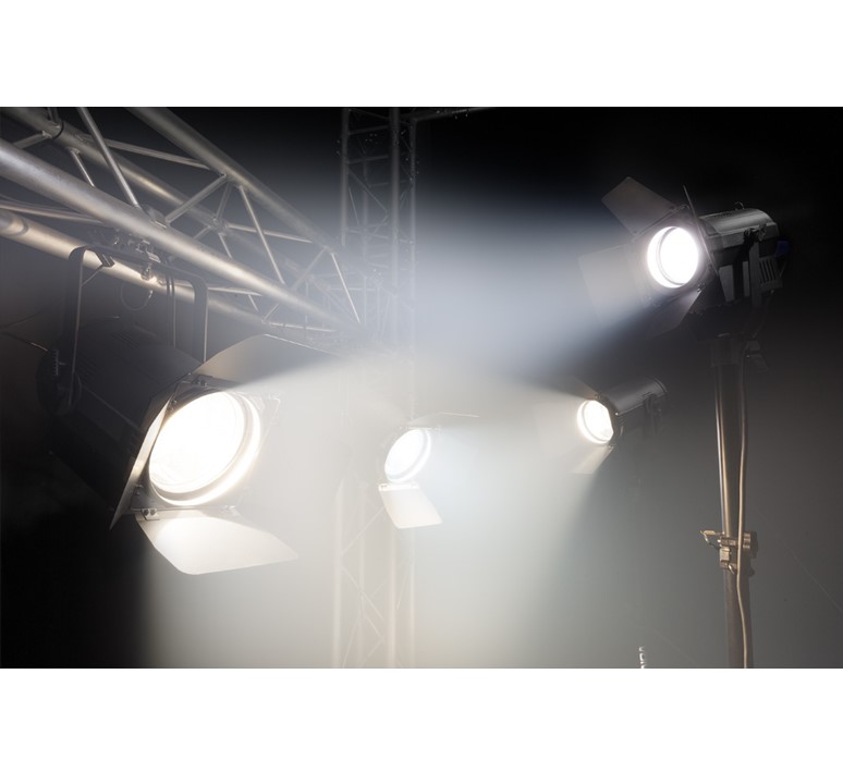BeamZ_Pro_BTF-50Z_mini_fresnel_zoom_toneelspot_2x_50W_LED_warm_wit_koel_wit_11