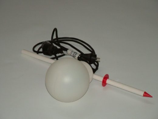 Pinlite 4x witte bol op pen 60cm Huurperiode 1 dag