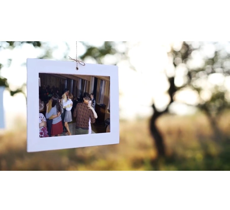 Op_maat_gemaakte_video_presentatie_op_muziek_met_aangeleverde_fotos_muziek_7 GE166003