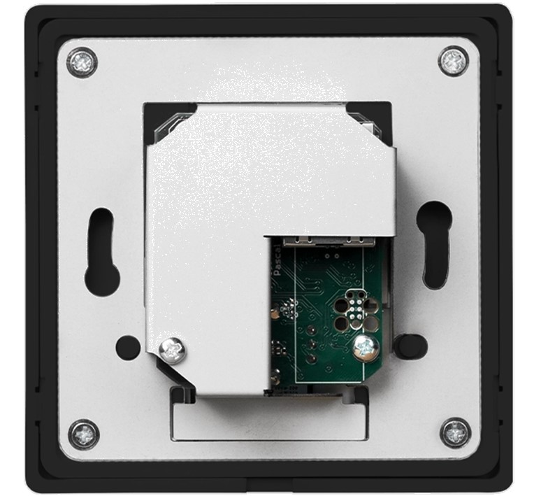 Blaze_Wall-M_multi_zone_wandregelaar_met_POE_zwart_EU_maat_5 BLAZEWALLMB