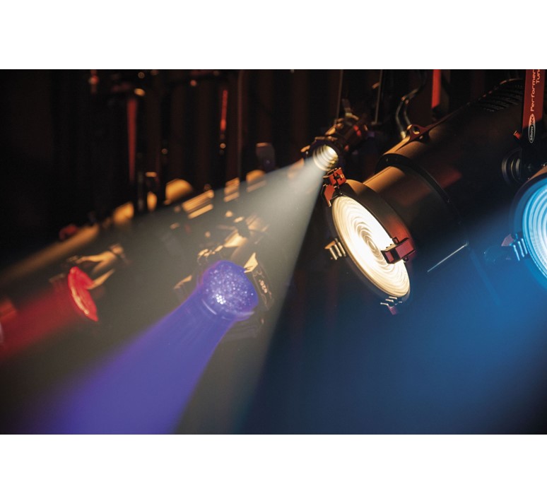 Showtec_Performer_Profile_700_Q6_6-in-1_300W_RGBALC_LED_alleen_behuizing_10 33067, EAN 8717748547286
