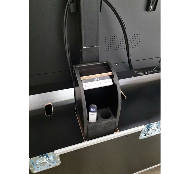 98_inch_4K_LED-monitor_display_TV_incl_tv_lift_flightcase_4 GE205001, Optoma, N-3981K